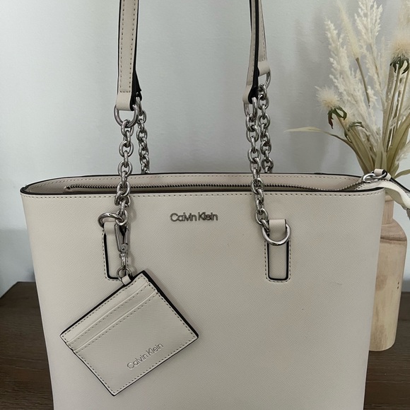 Calvin Klein Purse - Picture 2 of 5
